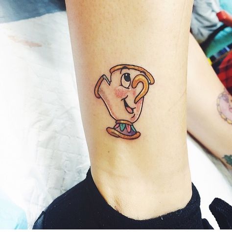 Chip Tattoo, Mum Tattoo, Disney Sleeve, Disney Chip, Disney Tattoos, Cute Tattoos, Paw Print Tattoo, Geometric Tattoo, Tatting