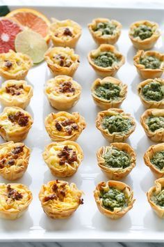 Um plus a mais- fora da lista Quiche Bites, Mini Quiche Recipes, How To Cook Chorizo, Pasta Per Pizza, Mini Quiches, Quiche Recipe, Brunch Buffet, Mini Quiche, Phyllo Dough