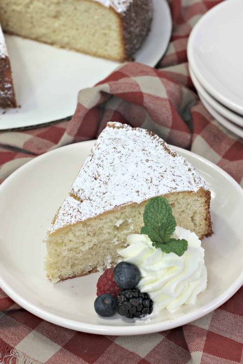 Irish Tea Cake Recipe, Irish Tea Cake, Old Fashioned Tea Cakes, Irish Cake, Tea Cake Recipe, Tea Cakes Southern, Cornbread Cake, Kosher Kitchen, Irish Tea