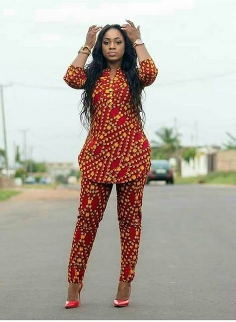 African Pants, Ankara Blouse, Best African Dresses, Short African Dresses, African Fashion Skirts, African Wear Dresses, African Print Dress Designs, African Fashion Ankara, African Fashion Modern