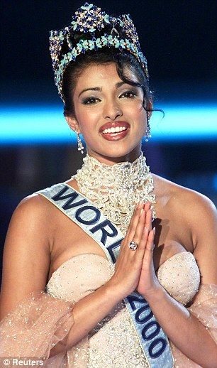 Priyanka Chopra miss world 2000 Chopra Priyanka, Miss World 2000, Social Project, Popular Celebrities, Miss India, Beauty Event, Celebrity Design, Miss World, Miss Universe