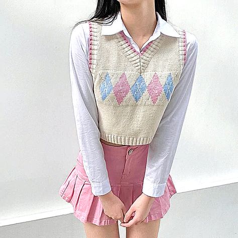 Pastel Sweater Vest Outfit, Pastel Vest Outfit, Kawaii Outfits Pastel, Pastel Sweater Vest, Korean Aesthetic Outfits, Korean Spring Outfits, Spring Outfits Aesthetic, Cottagecore Cardigan, Korean Fashion Summer Casual