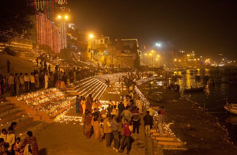 Dev Diwali in Varanasi Dev Diwali, Budget Friendly Travel, Cruise Holidays, Haridwar, Diwali Festival, India Tour, Indian Festivals, Varanasi, New Year Celebration