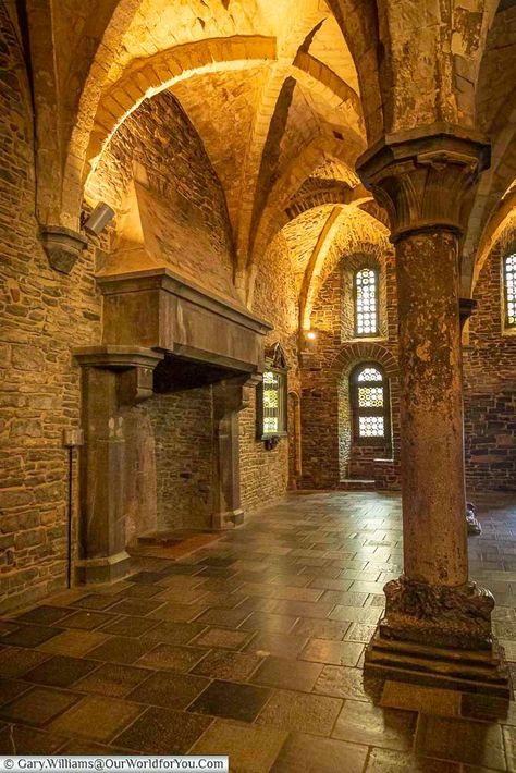 Castle Armory Room, Medieval Castles Interior, Stone Castle Interior, Old Castle Interior, Gothic Castle Interior, Castle House Interior, Castle Hallway, Medieval Castle Interior, Stone Palace