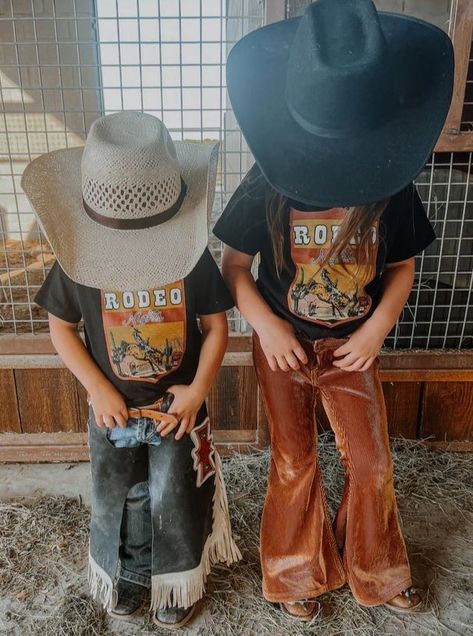 Kids Cowgirl Outfit, Cowgirl Baby Outfits, Western Toddler Girl Outfit, Toddler Rodeo Outfit Girl, Toddler Western Outfit Girl, Country Kids Outfits, Country Baby Outfits, Toddler Cowgirl Outfit, Toddler Cowgirl