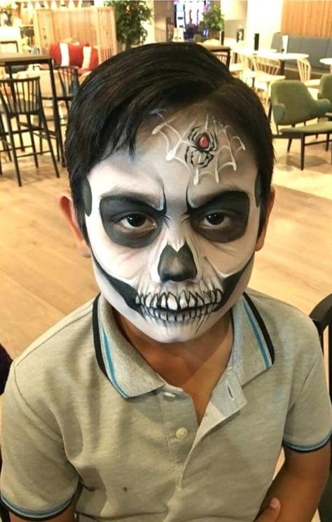 Face Painting Ideas For Boys, Easy Face Painting Ideas, Ghost Face Paint, Zombie Face Paint, Easy Face Painting, Dragon Face Painting, Sugar Skull Face Paint, Face Painting Ideas, Skull Face Paint