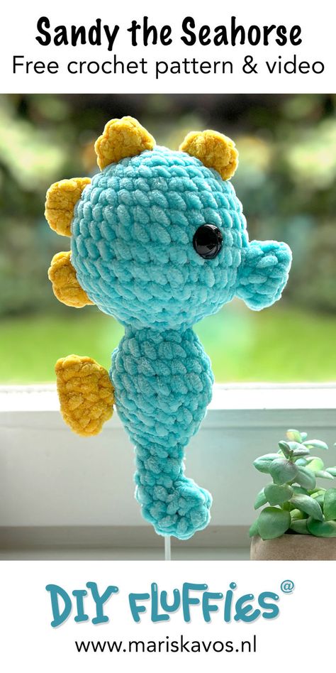 Discover free Amigurumi patterns and detailed step by step crochet tutorials! Check out this adorable seahorse llama crochet pattern available at www.mariskavos.nl. Perfect for beginners, it’s a fun and easy project to try. Learn to crochet Amigurumi with DIY Fluffies patterns and video guides to help you every step of the way! Seahorse Crochet, Llama Crochet Pattern, Plushie Crochet Pattern, Easy Beginner Crochet Patterns, Crochet Project Free, Plushie Crochet, Easy Crochet Animals, Crochet Flowers Free Pattern, Crochet Stitches Free