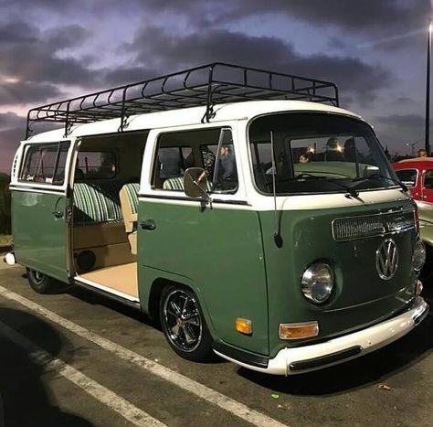 Combi Hippie, Volkswagon Van, Vw Bus T2, Volkswagen Minibus, Kombi Motorhome, Van Vw, Vw Combi, Kombi Home, Vintage Vw Bus