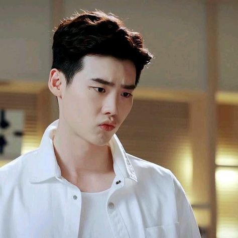 Lee Jong Suk Kang Chul W the two worlds W The Two World, Lee Jong Suk Funny, Lee Jong Suk W Two Worlds, W Two Worlds Apart, Lee Jong Suk Ceci, Han Hyo Joo Lee Jong Suk, Love In Korean, Lee Jong Suk Wallpaper, Lee Jong Suk Cute