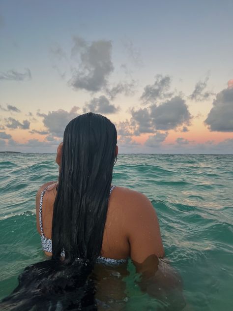 Black Hair Summer, Fake Ppl, Black Hair White Skin, Long Straight Black Hair, Long Hair Black, Surf Hair, Hair Black Hair, Surfing Aesthetic, Calm Ocean