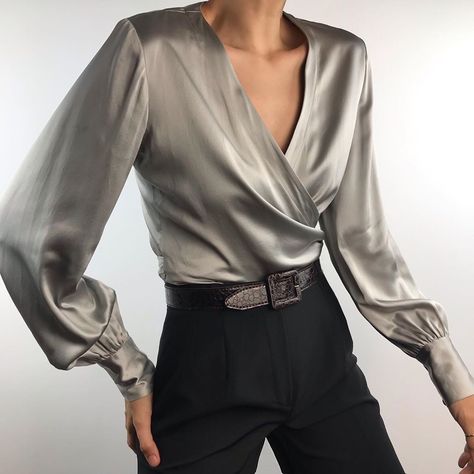 girls of mars on Instagram: “Gorgeous Dana Buchman %100silk wrap blouse. Size US4 -will fit XS/S. €45+shipping. Online now🖤SOLD” Luxury Fitted Satin Blouse, Chic Satin Wrap Blouse, Formal Silk Button-up Blouse, Elegant Satin Tie-neck Blouse, Sleek Satin Button-up Blouse, Stylish Street Style, Pirate Fashion, Rock Chic, Wrap Blouse