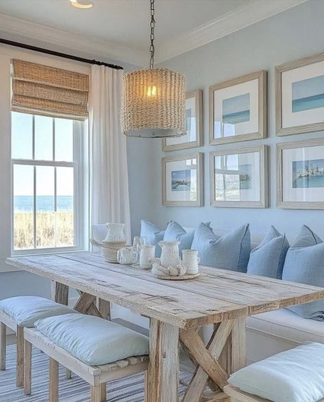 Beachy Interior Design, Beach House Colors, Beach Furniture, Beautiful Houses Interior, Beach House Interior, Dining Nook, Minimalism Interior, The Dining Room, Blue Decor