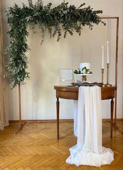 Minimal Engagement Decor, Engagement Backdrop Ideas Simple, Dekor Engagement Simple, Simple Reception Decorations, Korean Wedding Decorations, At Home Nikkah, Decorate A Sideboard, Engagement Table Decorations, How To Decorate A Sideboard