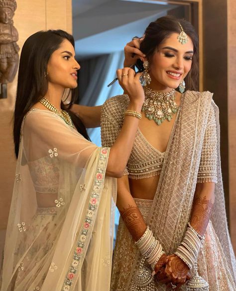 Falguni Shane Peacock Bride Stuns In A Crystal Studded Lehenga, Flaunts White Chooda And Kaleeras White Chooda, Falguni Shane Peacock Lehenga, Shane Peacock Lehenga, Peacock Lehenga, Falguni Shane Peacock, Engagement Lehenga, Bridesmaid Duties, Indian Bride Outfits, White Indian Wedding