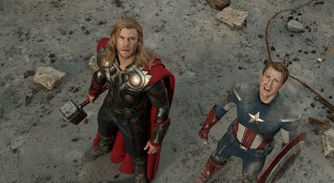 high angle shot Captain America And Thor, Captain America And Iron Man, Film Shots, Avengers Fan Art, Film Marvel, Avengers Quotes, Avengers Pictures, Xavier Dolan, Avengers Imagines