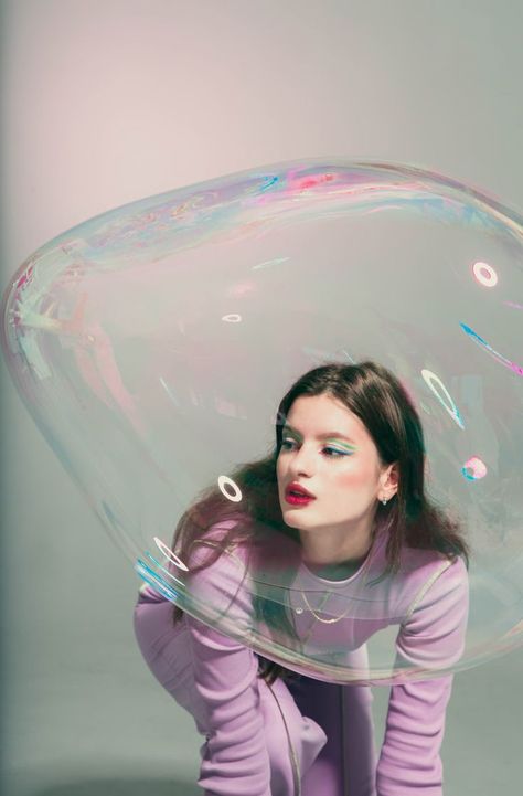 Bubbles Photography, Be A Boss, Wow Photo, Photoshoot Themes, Portrait Design, Fairy Girl, Color Psychology, Creative Portraits, Pose Reference Photo