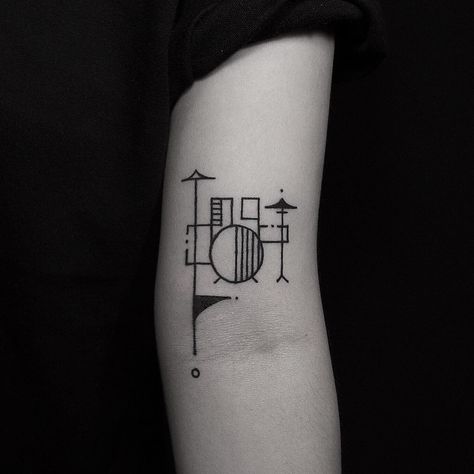 Drum Kit Tattoo, Drumstick Tattoo, Small Tattoos Cute, Tattoos Small Simple, Drummer Tattoo, Tattoos Small Meaningful, Small Simple Tattoos, Mandala Thigh Tattoo, Drum Tattoo