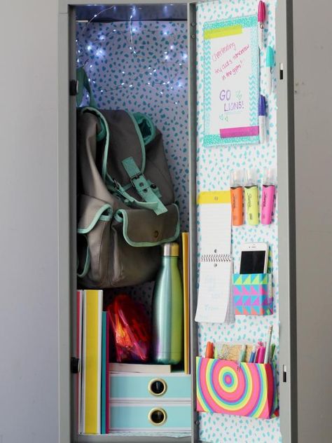 Locker Decorating Ideas, Cute Locker Decorations, Locker Organization Diy, Cute Locker Ideas, Locker Decorations Diy, School Locker Organization, School Locker Decorations, Middle School Lockers, Middle School Supplies