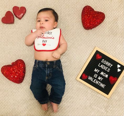 Valentines Milestone Picture Boy, Valentines Day Baby Photoshoot 3 Months, Valentines Day Baby Photoshoot Boys, Infant Valentine Pictures, Valentines Baby Photos, Baby Valentines, Valentines Baby, Baby Milestones Pictures, Valentine Photo Shoot