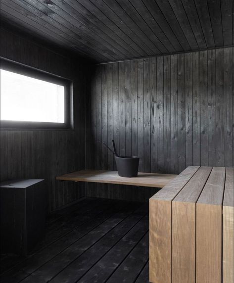 Black Sauna Exterior, Sauna Design Interior, Scandinavian Sauna, Sauna Wood Stove, Sauna Garden, Black Sauna, Scandinavian Saunas, Sauna House, Hidden House