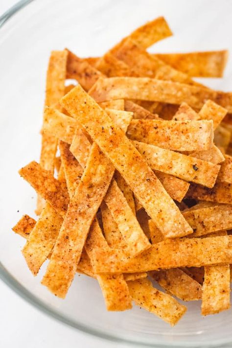 Toasted Corn Tortillas, Toasted Tortillas In Oven, Tortilla Strip Pizza, Corn Chips From Tortillas, Tortilla Noodles, Diy Tortilla Chips, Homemade Tortilla Strips, Tortillas Chips, Tortilla Bake