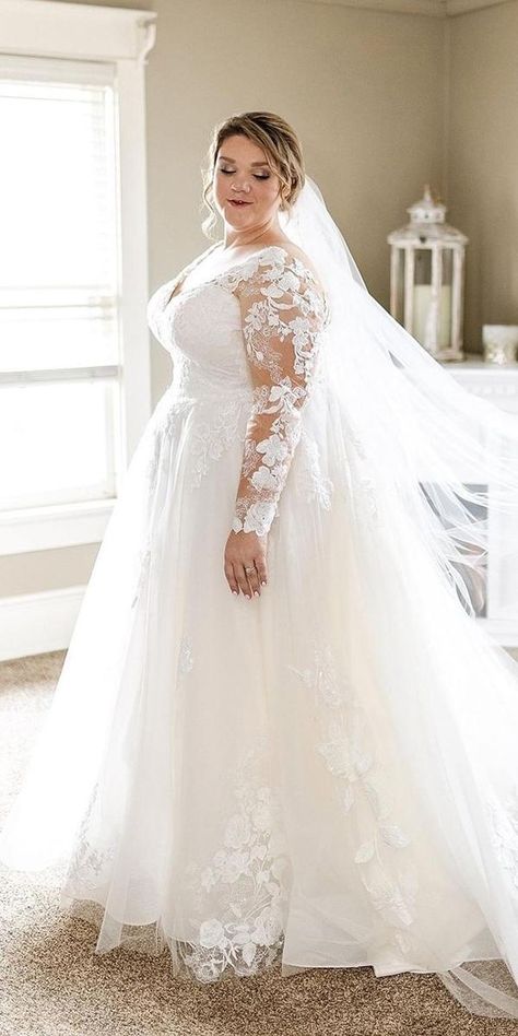 Plus Size Wedding Dresses With Long Train, Winter Wedding Ballgrown Dress Plus Size, Winter Wedding Dress Plus Size Ballgrown, Boho Plus Size Wedding Dress, Rustic Wedding Ballgrown Dresses Plus Size, Long Sleeve Lace Wedding Dress Ballgown Plusbsize, Wedding Dress Styles Chart, Elegant Long Sleeve Wedding Dresses, Bridal Dressing Gown