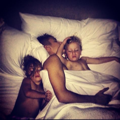 Justin Bieber Sleeping, Jaxon Bieber, Justin Bieber Family, Believe Tour, Justin Bieber Images, Justin Bieber Wallpaper, Justin Bieber Pictures, I Love Justin Bieber, Love Justin Bieber