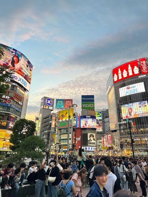 tokyo japan Tokyo Summer Aesthetic, Japan Aesthetic Tokyo, Japan With Friends, Tokyo Couple Aesthetic, Japan Summer Aesthetic, Tokyo Japan Travel Aesthetic, Life In Japan Aesthetic, Tokyo Travel Aesthetic, Tokyo Lifestyle