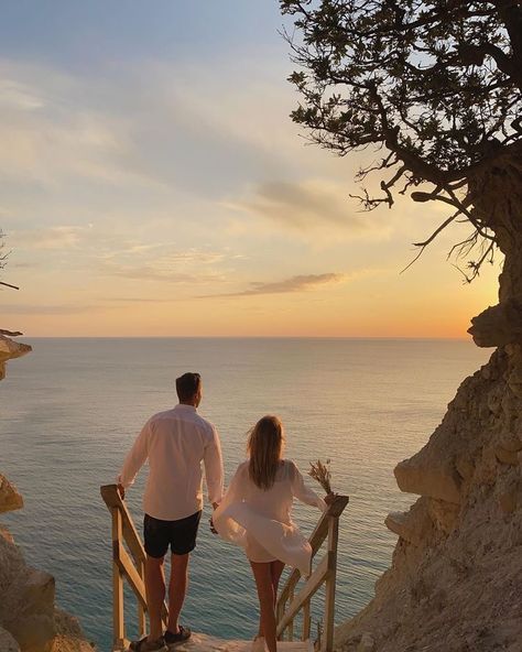 Pre Wedding Praia, Cute Couple Aesthetic, Couple Aesthetics, Aesthetic Couple, Couples Vibe, Future Life, Couple Aesthetic, Travel Couple, Cute Couples Goals