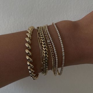 Kinn (@kinnstudio) • Instagram photos and videos Italian Gold Chain, Italian Gold Jewelry, Chris Evert, Metal Workshop, Diamond Tennis Bracelet, Box Clasp, Tennis Player, Cute Bracelets, Tennis Bracelet Diamond