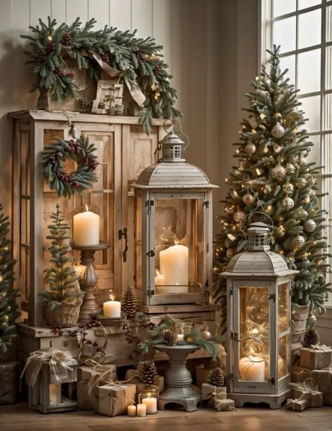 Masculine Christmas Tree Decorations, Simple Vintage Christmas Tree, Winter Theme Christmas Tree, Cottage Christmas Tree Ideas, Farmhouse Christmas Tree Ideas 2023, Christmas Decor Ideas For Porch, Holiday Lantern Ideas, Lantern Christmas Decor Ideas, Xmas Lanterns Ideas