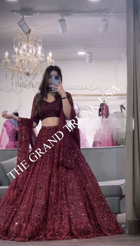 Sequence Lehenga Party Wear, Lehenga For Bride's Sister, Wedding Guest Lehenga, Guest Lehenga, Lehengas Party Wear, Bridesmaids Lehenga, Indian Wedding Guest, Stylish Lehenga, Maroon Lehenga