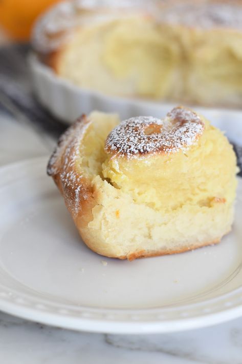 Cooking with Manuela: Brioche Rolls with Custard Cream Brioche Pastries, Soft Custard Rolls, Vanilla Cream Rolls Recipe, Brioche With Custard, Custard Rolls Recipe, Custard Rolls, Brioche Breakfast, Custard Bread, Brioche Recipes