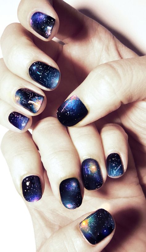 Galaxy Nail Art, Unghie Nail Art, Space Nails, Nagel Tips, Galaxy Nails, Wedding Nails Design, Bohol, Nailed It, Cool Nail Designs