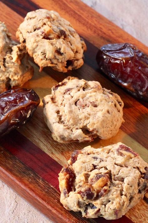 Cookies That Are Not Too Sweet, Cookie Recipes Using Dates, Sugar Free Date Recipes, Date Cookies Recipes Simple, Dates Cookies Recipes, Oat Date Cookies Healthy, Baking With Dates Instead Of Sugar, Date Paste Cookies Healthy, Date Cookies Healthy