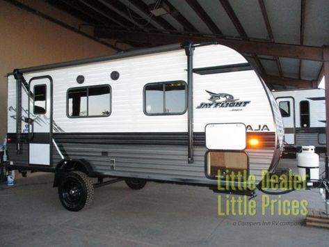 New 2024 Jayco Jay Flight SLX 195RB Travel Trailer at Campers Inn | Phoenix, AZ | #88732 Jayco Camper Trailer, Jayco Campers, Jayco Travel Trailers, Refrigerator Sizes, Rv Types, Truck Covers, Used Rv, Camper Ideas, Cargo Trailers