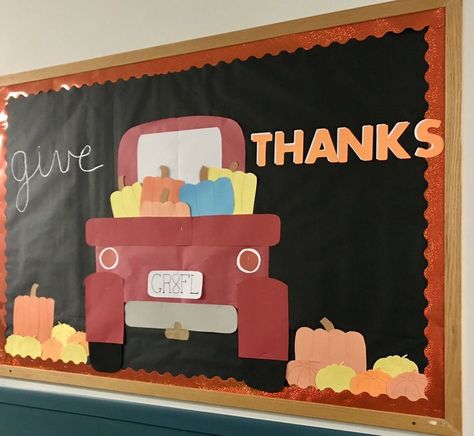 Prek November Bulletin Boards, Board Ideas For Preschool, Bulletin Board Ideas For Preschool, Fall Bulletin Board Ideas, Daycare Bulletin Boards, Cafeteria Decor, Pto Board, November Bulletin Boards, September Preschool