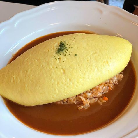 Omurice Omurice Aesthetic, Food Craving Chart, Omurice Recipe, Food Goals, Japan Food, Food Obsession, Cafe Food, Food Menu, Pretty Food