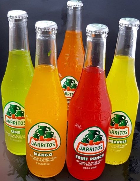 El Paso, Texas made Jarritos! Lime is still my favorite. Mexican Market, Soda Flavors, Mexican Snacks, Mexican Drinks, Mexican Christmas, Flavored Sugar, Mexican Party, Mexican Food Recipes Authentic, Mexican Culture