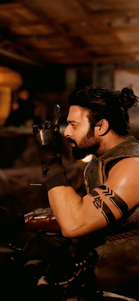 Kalki Prabhas, Pink Wallpaper Heart, Ganpati Songs, Darling Movie, Prabhas Actor, Wallpaper Heart, Prabhas Pics, Lions Photos, Crush Pics