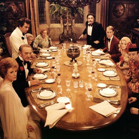 Dinner Table Photoshoot, Dinner Party Vintage, Eileen Brennan, Family Dinner Table, Formal Dinner Party, House Poster, Photo Mood, David Niven, Peter Falk