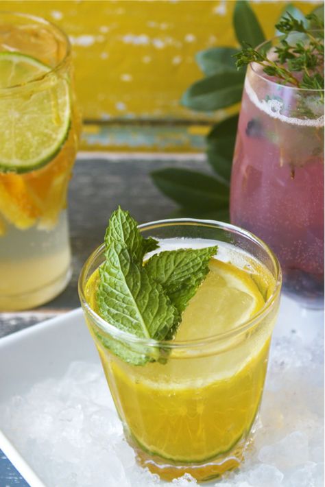 Homemade Blueberry Lemonade, Zesty Coconut Spritzer and Sparkling Rooibos Iced Tea. 3 Healthy and refreshing drink ideas - perfect for summer 🔆 Rooibos Iced Tea, Ice Tea Recipe, Milo Recipe, Healthy Iced Tea, Christmas Drinks Nonalcoholic, Iced Tea Recipes Homemade, Homemade Iced Tea, Peppermint Crisp, Iced Tea Recipe