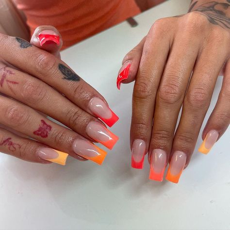 🍊☀️ Sunset Vibes ☀️🍊 #gradientnails #orangefrenchtips #nailinspo #summernails #explorenails #nailsofig | Instagram Nail Designs March, March Calendar Ideas, March Nails Colors, March Crafts For Kids, St Patricks Day Nail Art, March Nail Designs, March 2023 Calendar, Sunset Nails, Sunset Vibes