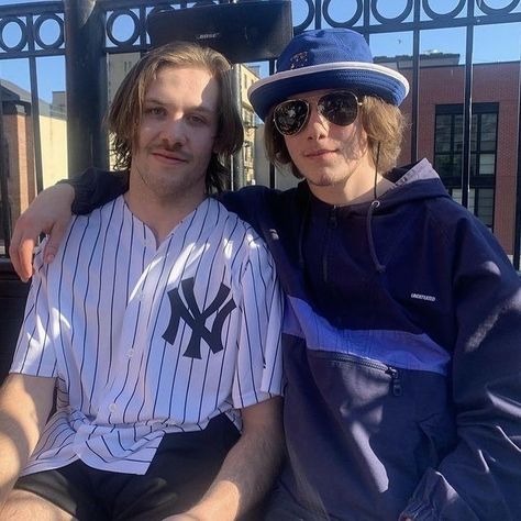 Ty Smith, Hughes Brothers, Jack Hughes, Hockey Men, Funny Hockey, Dream Relationship, Hockey Pictures, Hockey Humor, Hockey Boys