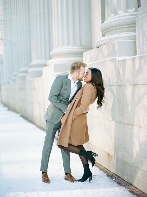 City Streets Engagement Photos, Fall City Engagement Pictures Outfit, Winter Urban Engagement Photos, City Fall Engagement Photos, Winter Engagement Outfits What To Wear, Winter Engagement Session Outfits, Winter Engagement Photos Outfits City, Engagement Outfit Winter, Engagement Photoshoot Outfit Winter