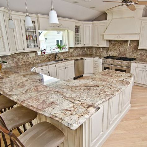 Bordeaux granite Model Dapur, Replacing Kitchen Countertops, Kitchen 2020, Kabinet Dapur, Refacing Kitchen Cabinets, Kitchen Countertop Materials, Granite Kitchen, Kitchen Redo, White Kitchen Cabinets