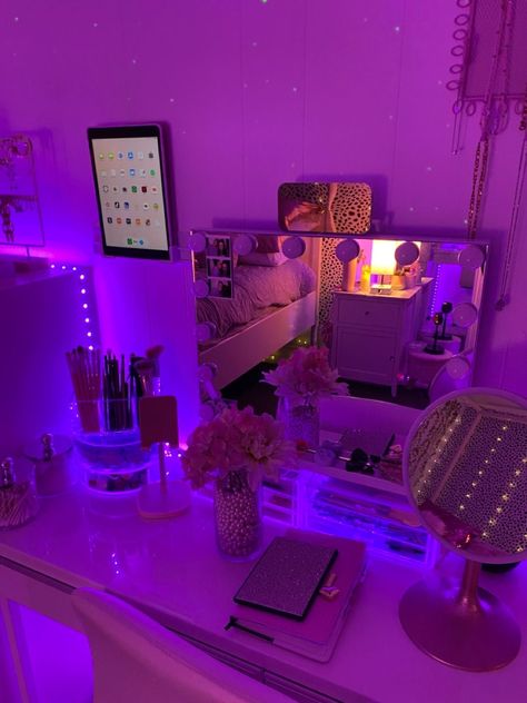 Led Lights Desk Aesthetic, Room Organization Bedroom, Luxury Room Bedroom, Neon Room, Pinterest Room Decor, Girly Room, Indie Room, Redecorate Bedroom, Cozy Room Decor