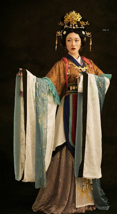 Koikishu "Stylish Master" • Posts Tagged ‘tangdynasty’ Traditional Japanese Clothing, Traditional Asian Clothing, Kimono Traditional, Japanese Traditional Clothing, Chinese Traditional Dress, Middle Eastern Fashion, Ancient Chinese Clothing, Japanese Clothing, Chinese Traditional Clothing