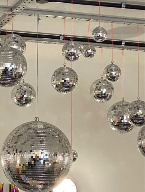 luna hale Taylor Core Aesthetic, Taylor Swift Party Decorations, Taylor Core, Taylor Swift Party, Disco Balls, Taylor Swift Album, Decoration Inspiration, Star Girl, New Wall