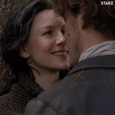 Outlander Season 4, Warm Spring, Start The Day, Season 4, Outlander, Beautiful Day, Gif, Feelings, On Twitter